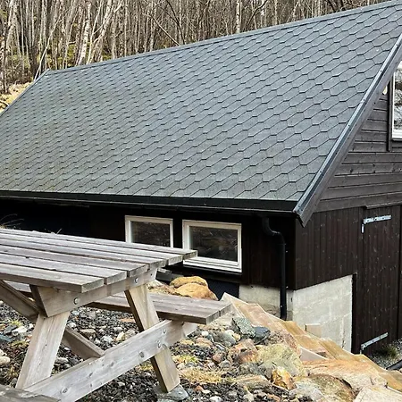 Сasa de vacaciones 4 Bedroom Beautiful In Sekken *