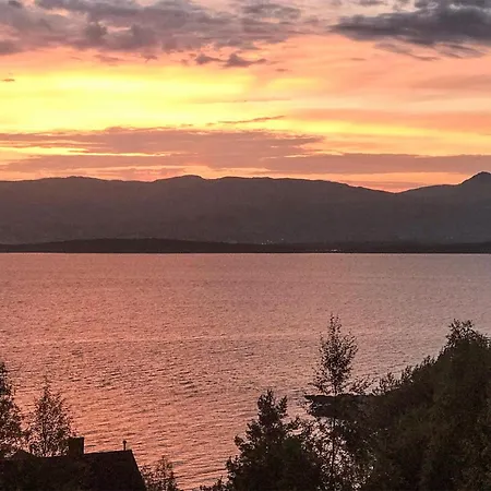 Сasa de vacaciones 4 Bedroom Beautiful In Sekken *